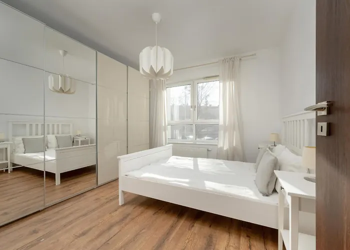 Black And Brown With Free Parking And Furnished Balcony In By Renters Wroclaw